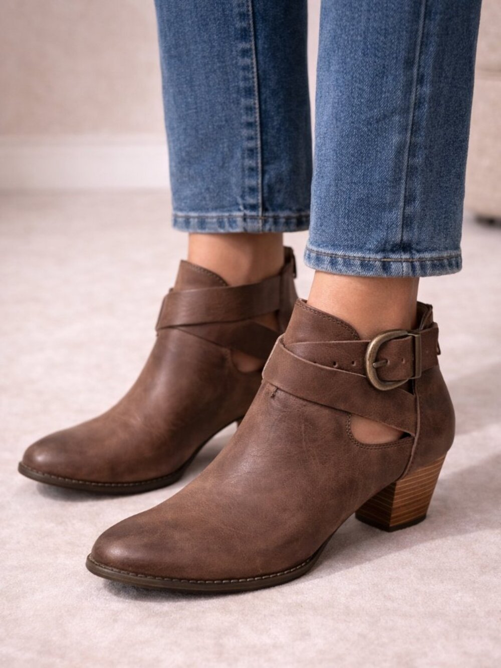 Vionic Rory Leather Ankle Boot Brown Buckle Comfort Bootie 8.5